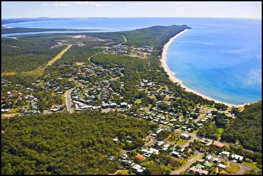 Birdsong Ridge - Where Nature Meets The Ocean. Agnes Water 0*,  Australia